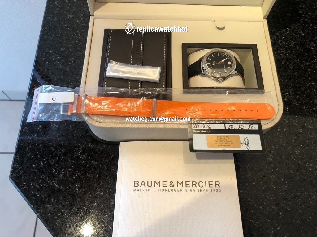 Baume & Mercier Clifton Mens watch Unisex Automatic Steel Clifton Club 4