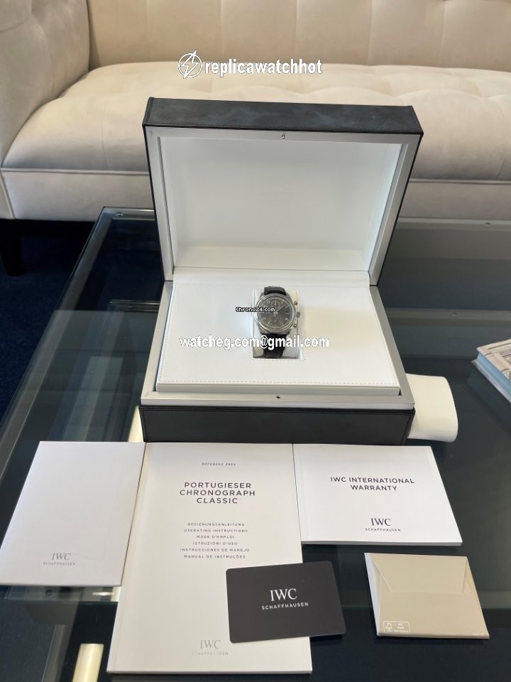 IWC Portuguese Chronograph Mens watch Unisex Automatic Steel IW390404 4