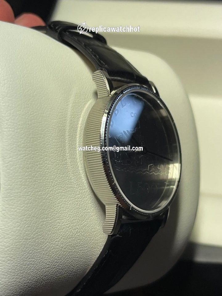 Corum Mens watch Unisex Automatic Steel 082.645.20 0001 ZE20 4