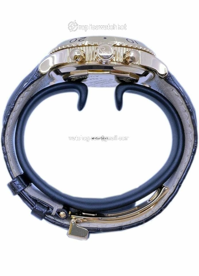 Breguet Type XX - XXI - XXII Mens watch Unisex Automatic Rose gold XXI 3810 4