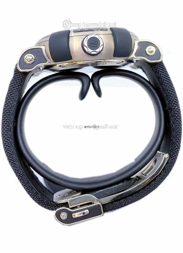 Romain Jerome Mens watch Unisex Automatic Titanium 1S45L.TZTR.8023.PR.ASN19 4