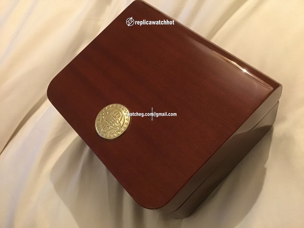 Omega Seamaster Aqua Terra Mens watch Unisex Automatic Red gold 231.53.42.22.06.001 4