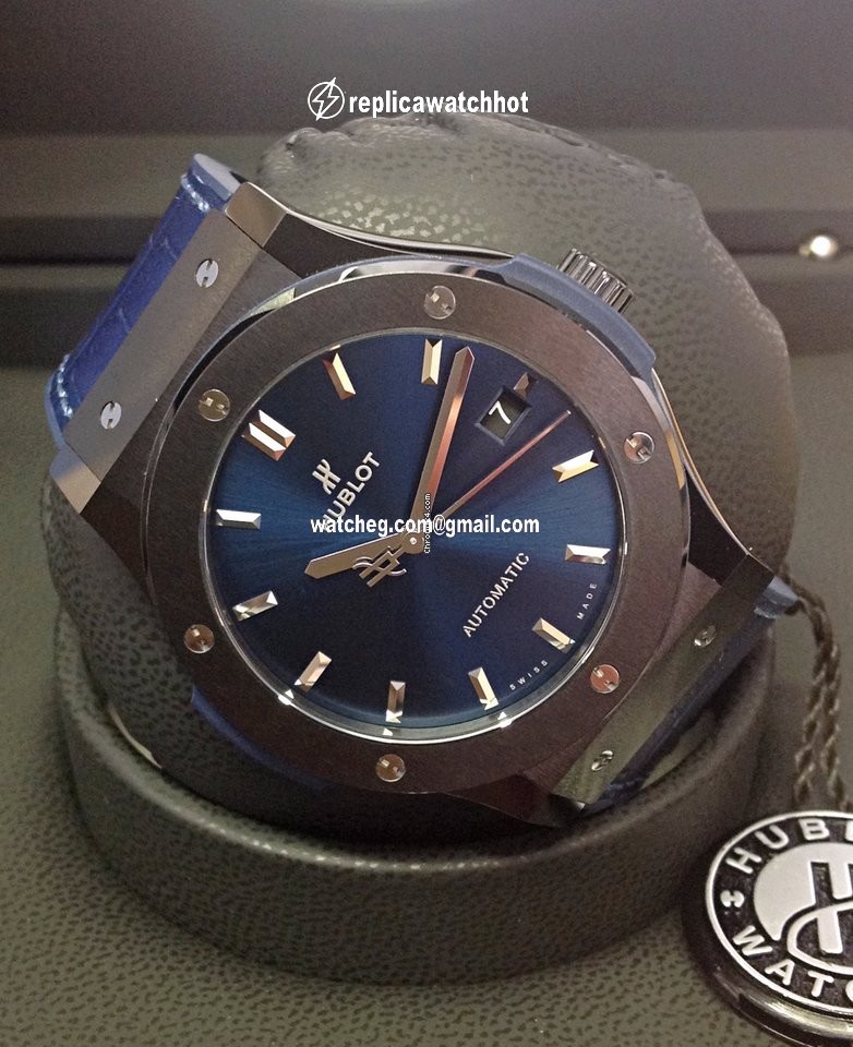 Hublot Classic Fusion Blue Mens watch Unisex Automatic Ceramic 511.CM.7170.LR 4