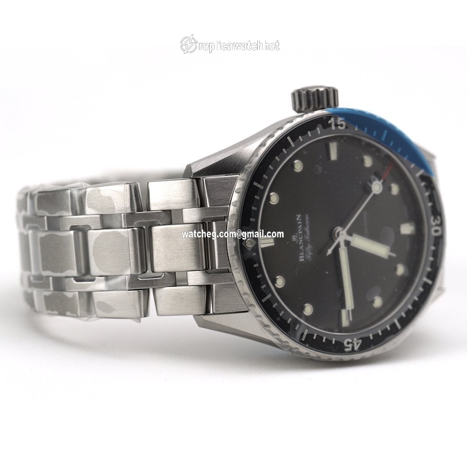 Blancpain Fifty Fathoms Bathyscaphe Mens watch Unisex Automatic Steel 5000-1110-70B 4