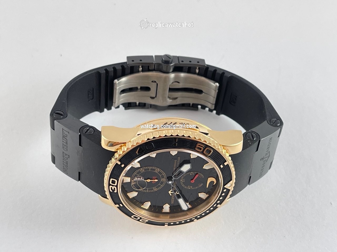 Ulysse Nardin Maxi Marine Diver Mens watch Unisex Automatic Rose gold 266-37 4