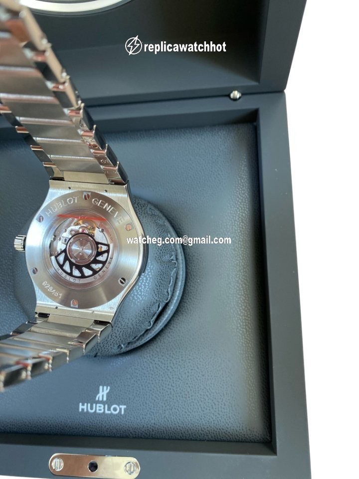Hublot Classic Fusion 45, 42, 38, 33 mm Mens watch Unisex Automatic Titanium 511.NX.1170.NX 4