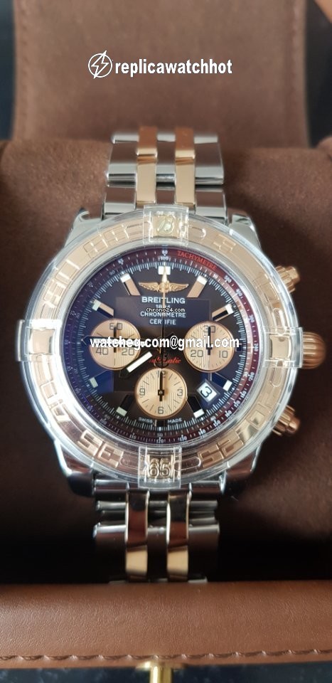 Breitling Chronomat 44 Automatic Gold Steel CB011012 Q576 4