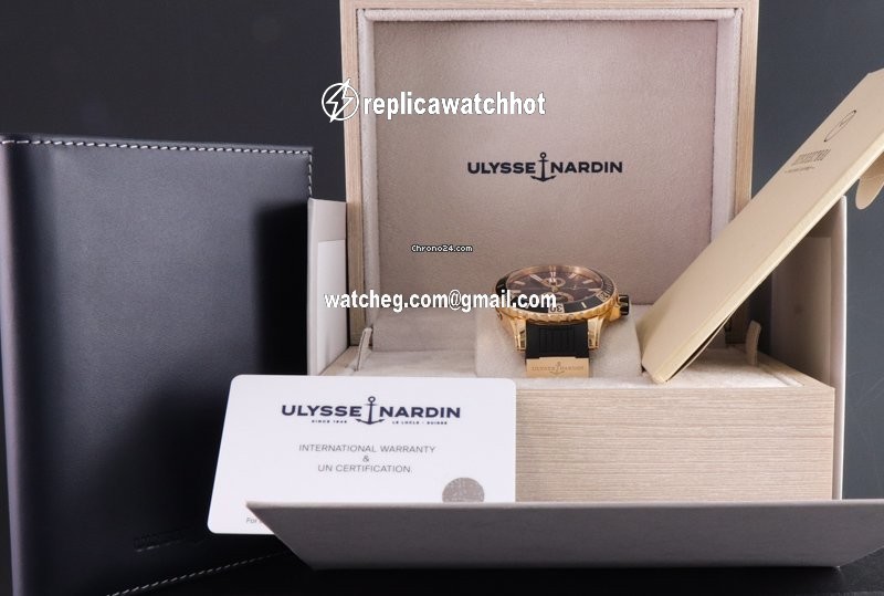 Ulysse Nardin Diver Chronometer Mens watch Unisex Automatic Rose gold 266-10-3 92 4