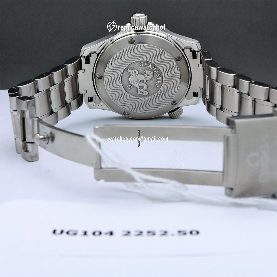 Omega Seamaster Diver 300 M Mens watch Unisex Automatic Steel 2252.50 4