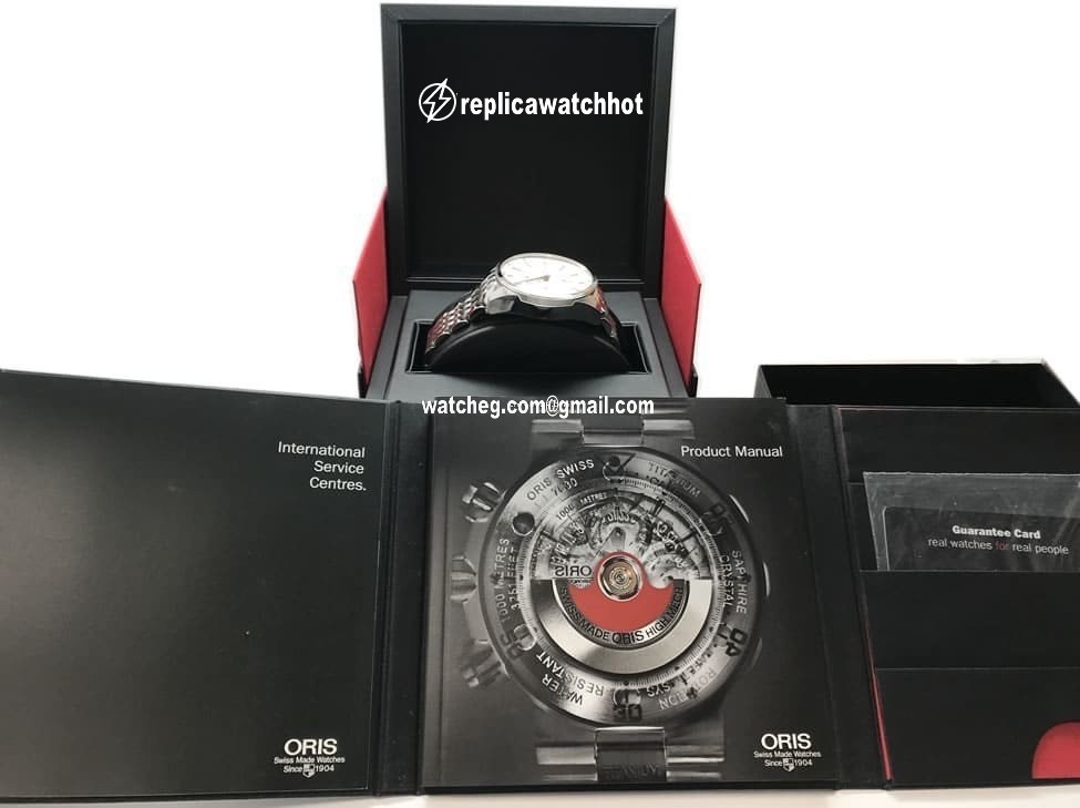 Oris Artix Chronograph Mens watch Unisex Automatic Steel 01 674 7644 4051 4