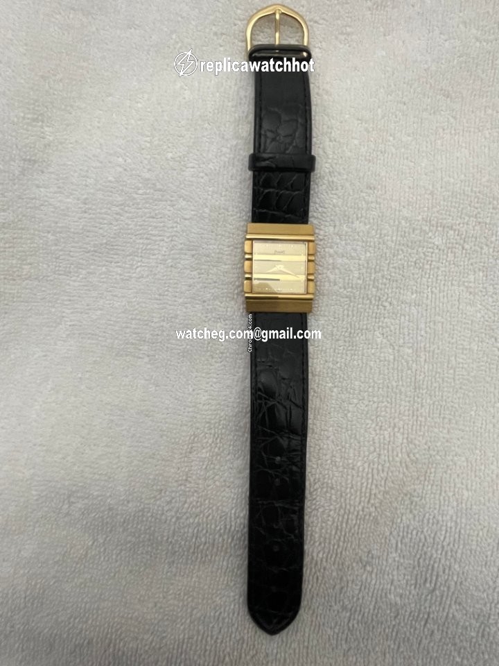 Piaget Polo Mens watch Unisex Quartz Yellow gold 7131 C 701 4