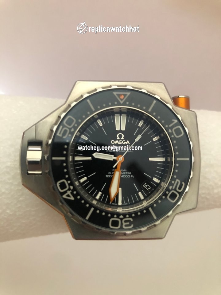 Omega Seamaster PloProf Mens watch Unisex Automatic Steel 224.30.55.21.01.001 4
