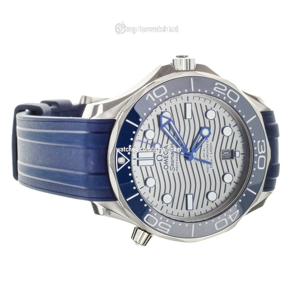 Omega Seamaster Mens watch Unisex Automatic Steel 310.32.42.20.06.001 4