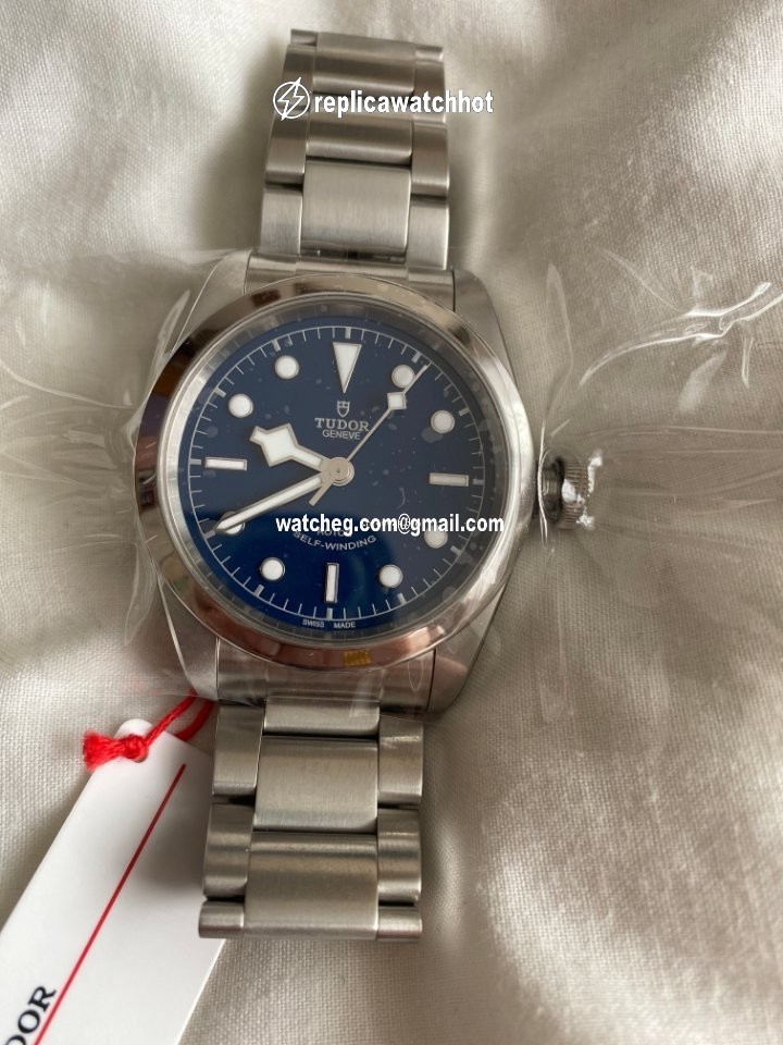 Tudor Black Bay 41 Mens watch Unisex Automatic Steel M79540 4