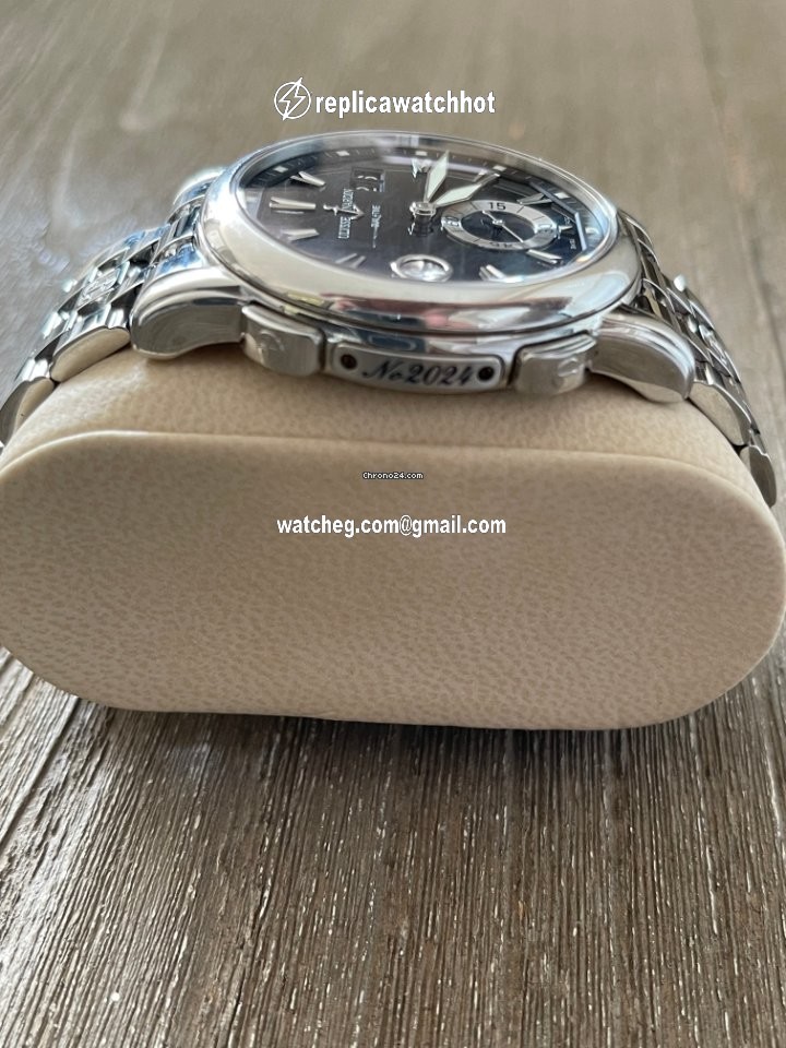 Ulysse Nardin Dual Time Mens watch Unisex Automatic Steel 243-55-7 62 4