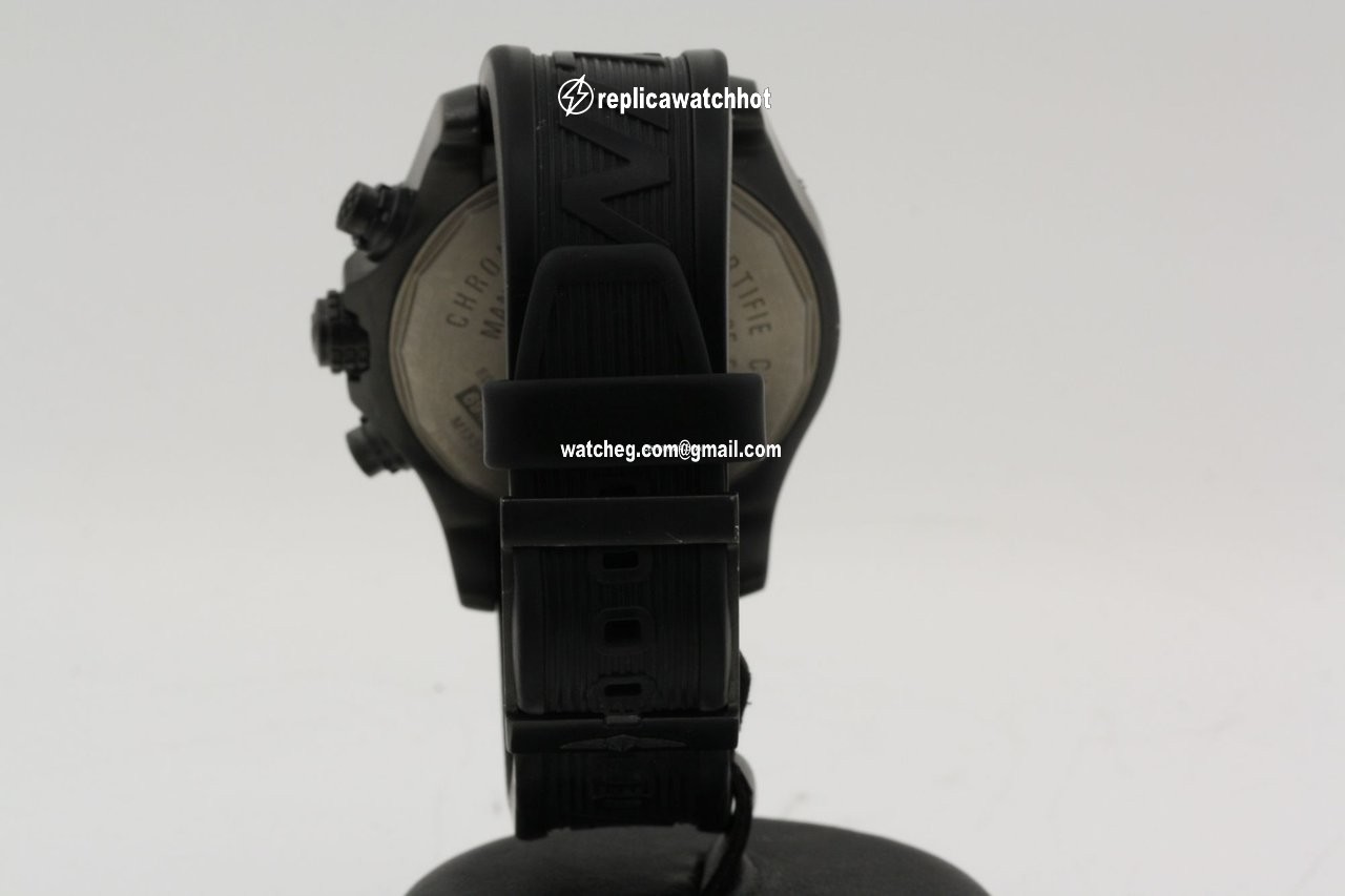 Breitling Super Avenger Mens watch Unisex Automatic Steel M1337010 B930 4