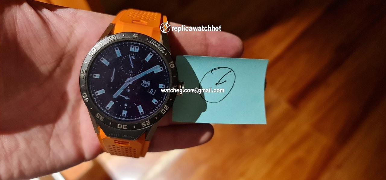 TAG Heuer Connected Titanium SAR8A80.FT6057 4