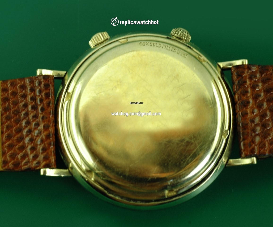 Jaeger-LeCoultre Mens watch Unisex Manual winding Yellow gold Jaeger Le Coultre MEMOVOX Alarm Watch 4