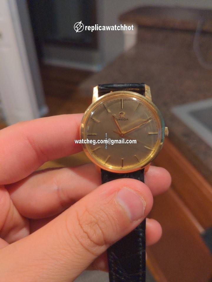 Omega Mens watch Unisex Automatic Gold Steel 23287568 4