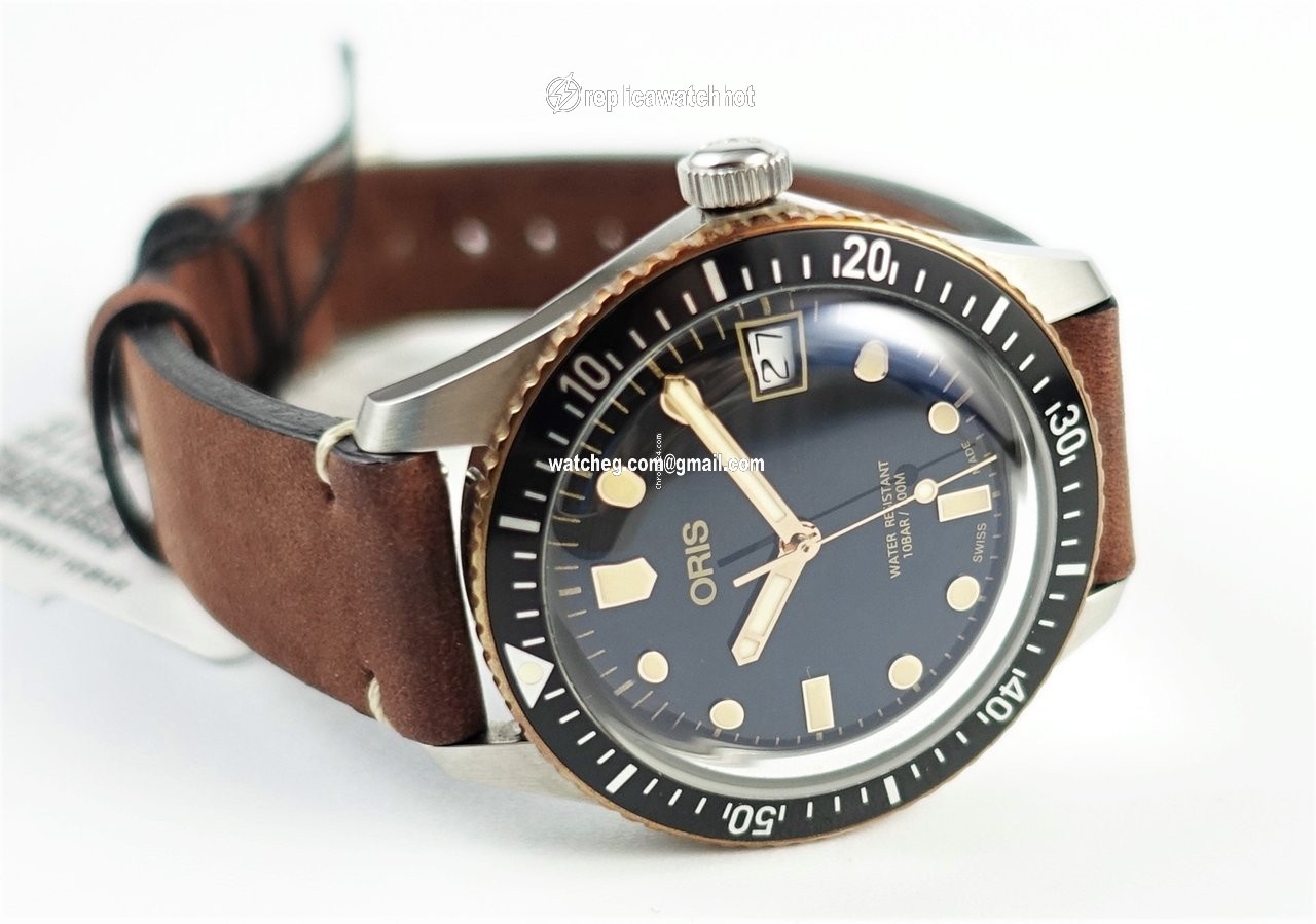 Oris Divers Sixty Five Mens watch Unisex Automatic Steel 01 733 7747 4354-07 5 17 45 4