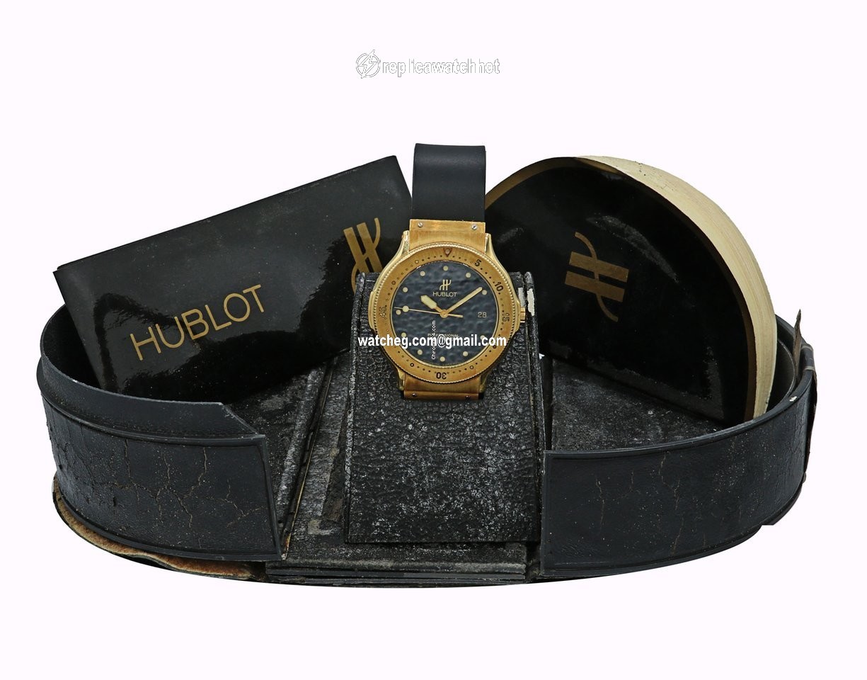 Hublot Mens watch Unisex Automatic Yellow gold 1553.3 4