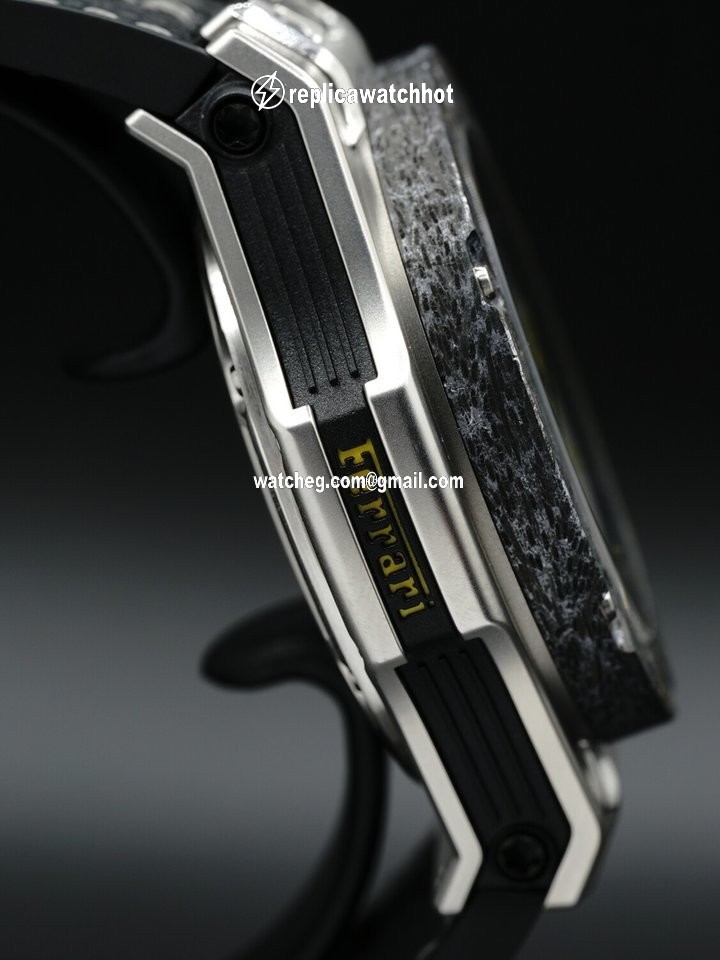 Hublot Big Bang Ferrari Mens watch Unisex Automatic Platinum 402.TQ.0129.VR 4