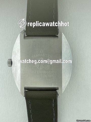 Omega Seamaster Mens watch Unisex Automatic Steel 166.026-Tool 107 4