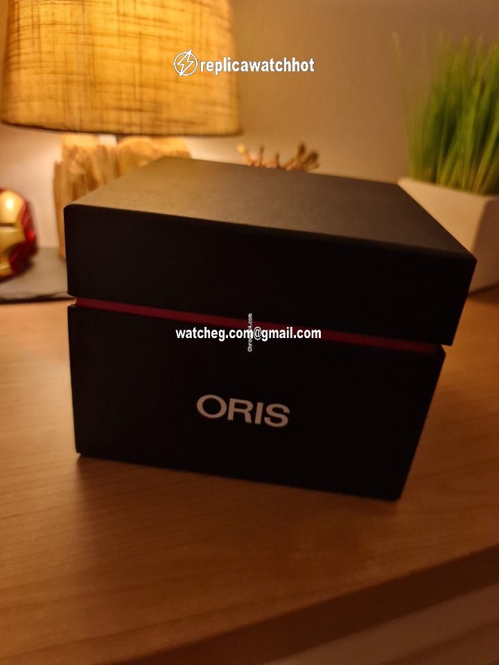 Oris Aquis Titan Mens watch Unisex Automatic Titanium 01 743 7664 7253-07 8 26 75PEB 4