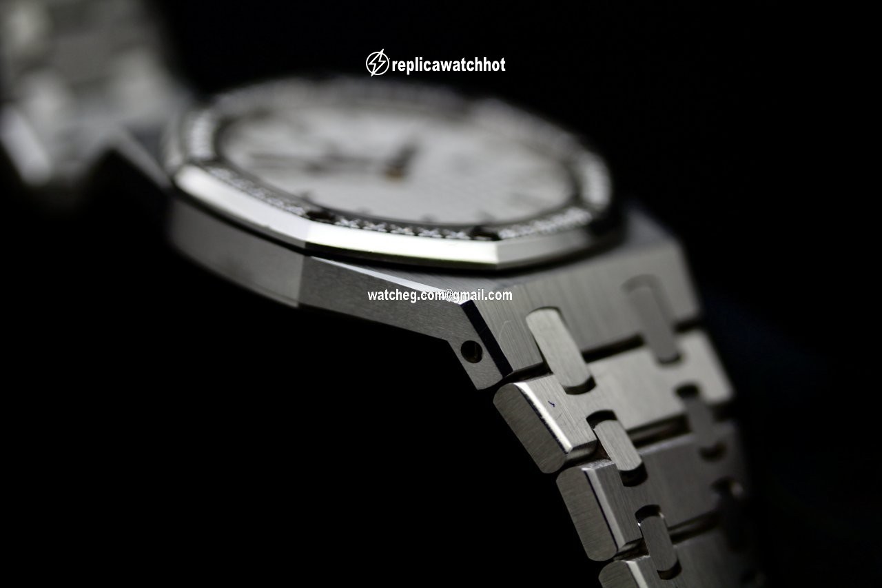 Audemars Piguet Royal Oak Lady Quartz Steel 67651ST 4