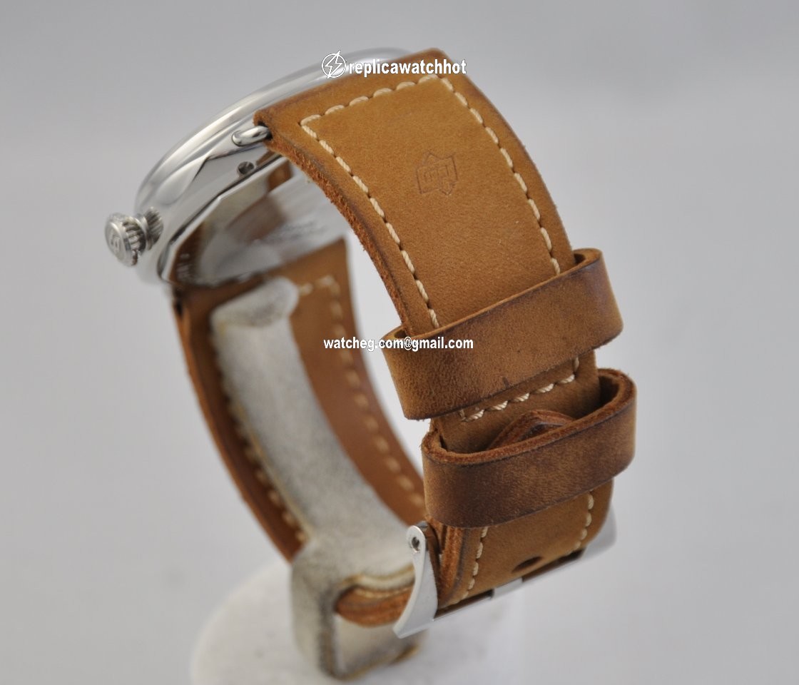 Panerai Special Editions Mens watch Unisex Manual winding Steel PAM 00232 4