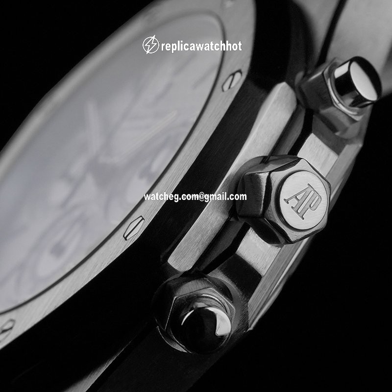 Audemars Piguet Royal Oak Chronograph Mens watch Unisex Automatic Steel 26300ST.OO.1110ST.05 4