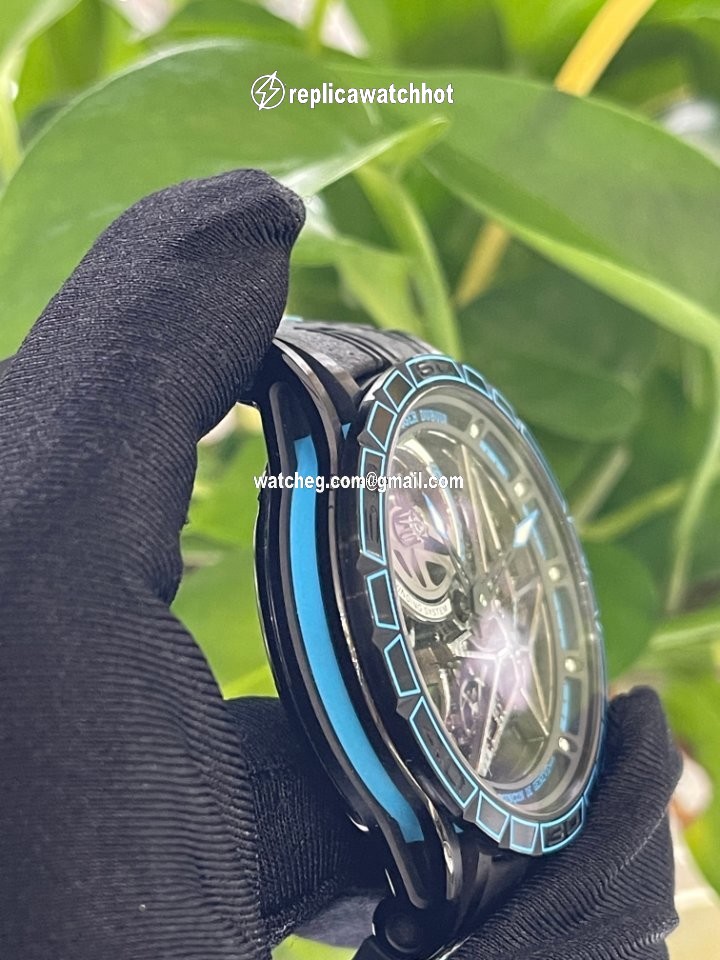 Roger Dubuis Excalibur Mens watch Unisex Automatic Titanium RDDBEX0746 4