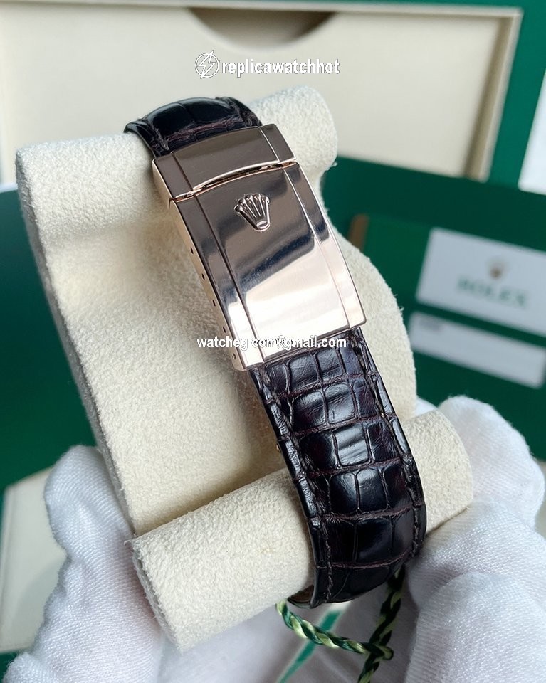 Rolex Sky-Dweller Mens watch Unisex Rose gold Automatic 326135-0005 4
