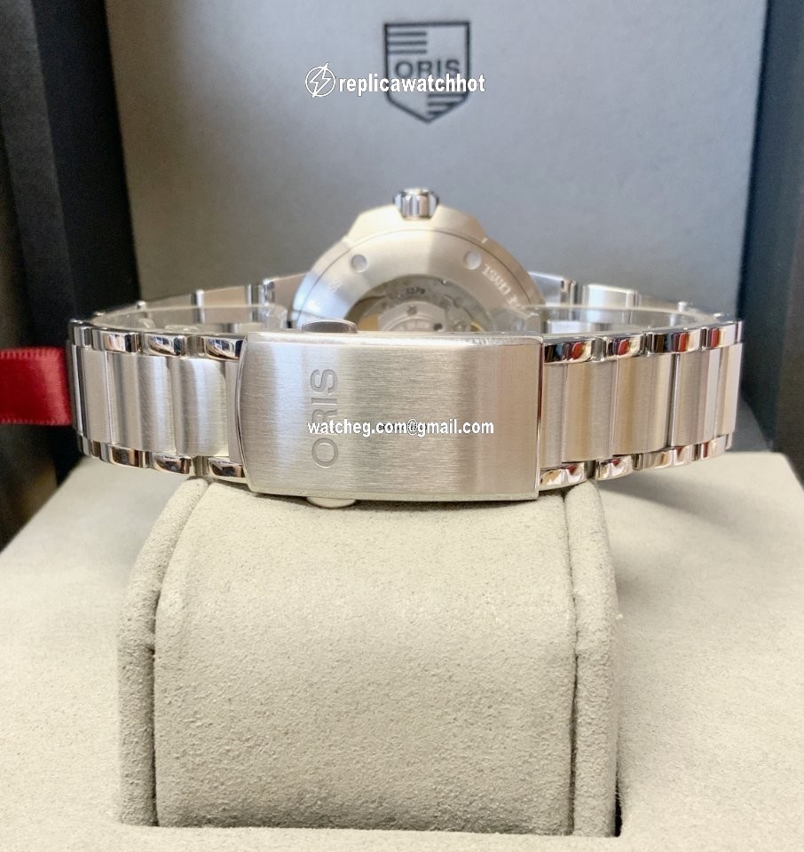 Oris Aquis Date Mens watch Unisex Automatic Steel 01 733 7766 4158-07 8 22 05PEB 4