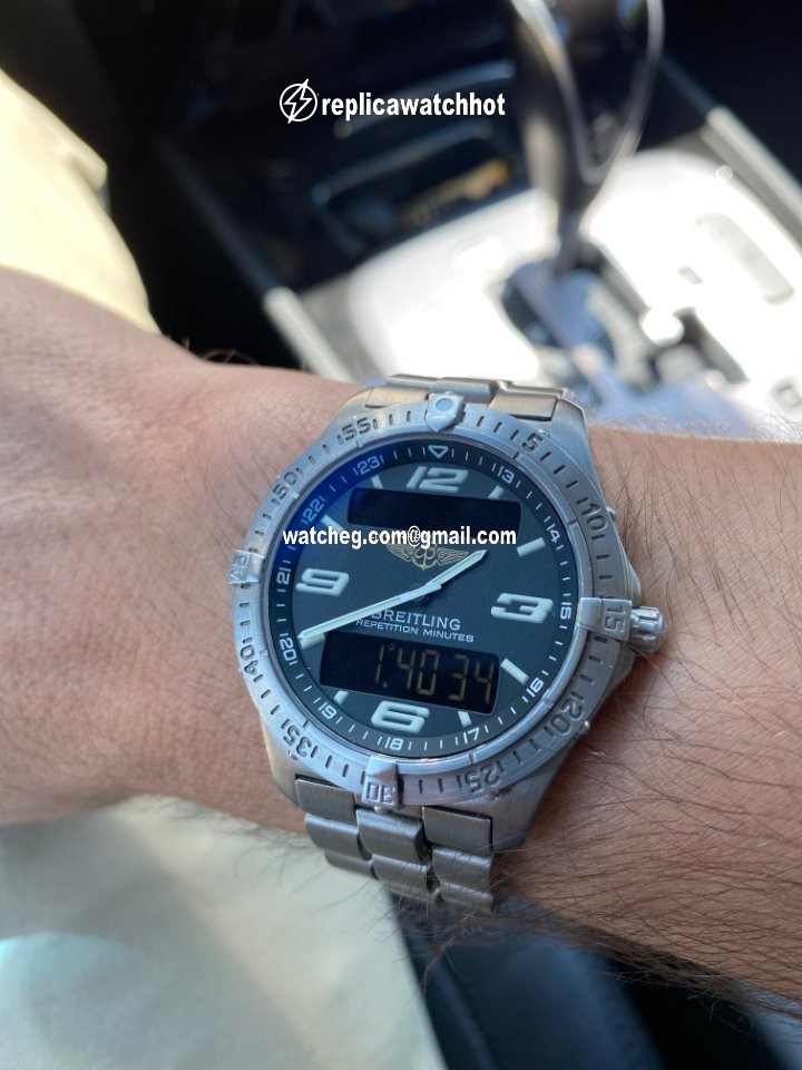 Breitling Aerospace Mens watch Unisex Quartz Titanium E65362 4