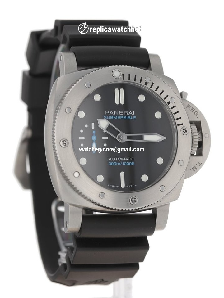 Panerai Luminor Submersible Steel PAM 973 4