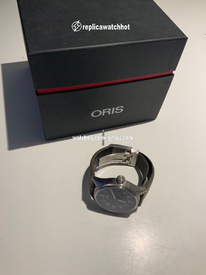 Oris Big Crown ProPilot GMT Mens watch Unisex Automatic Steel 01 748 7710 4164-07 5 22 15FC 4