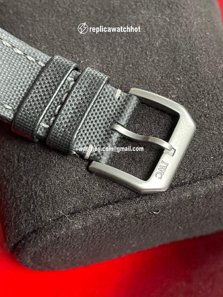 IWC Ingenieur AMG Mens watch Unisex Automatic Titanium IW3227 4