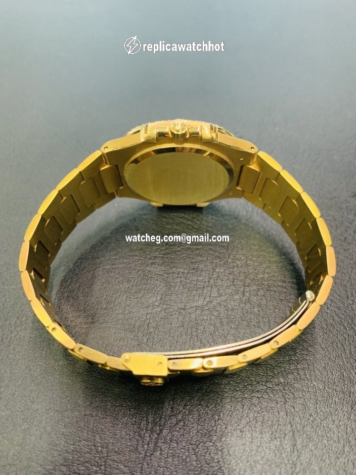 Patek Philippe Nautilus Mens watch Unisex Quartz 3900 005 4