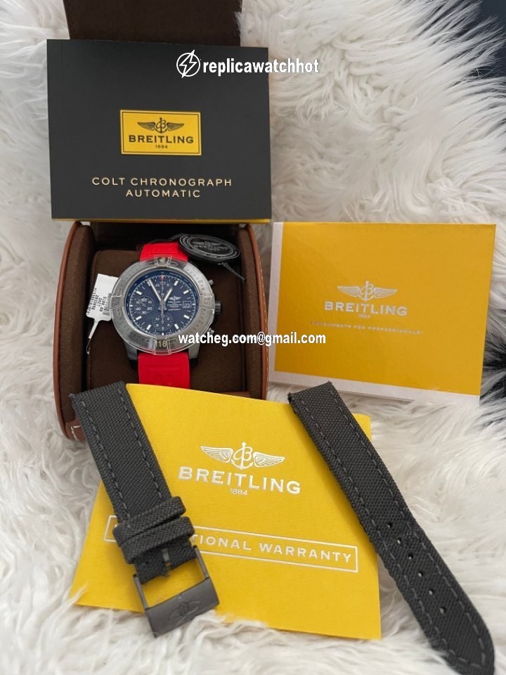 Breitling Colt Chronograph Automatic Mens watch Unisex Automatic Steel M1338810.BF01.109W.M20BASA.1 4