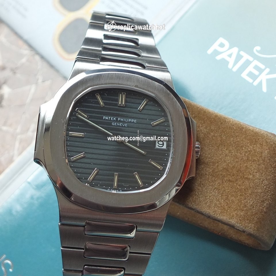 Patek Philippe Nautilus Mens watch Unisex Automatic Steel 3700 11 PP Nautilus Steel 