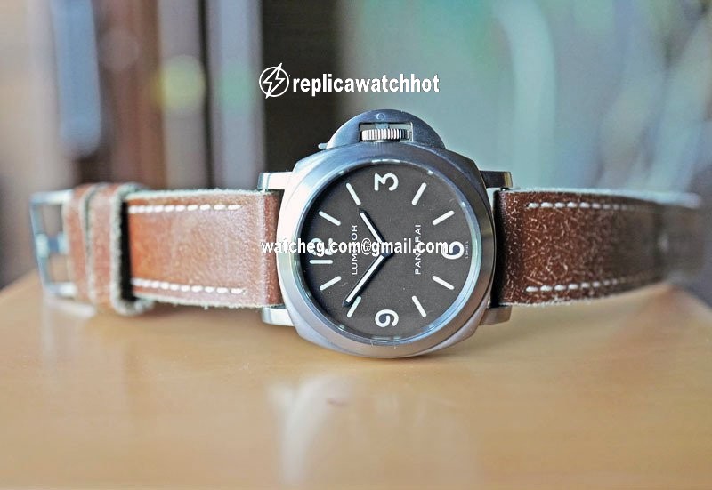 Panerai Luminor Base Titanium PAM 55 4