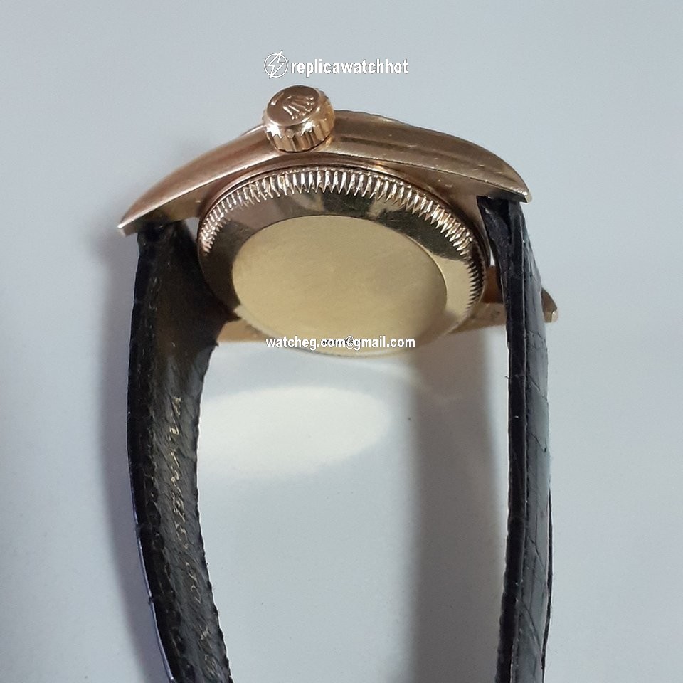 Rolex Oyster Perpetual 26 Womens watch Yellow gold Automatic 67197 4
