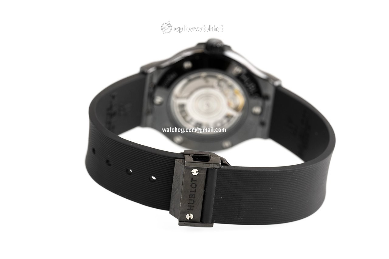 Hublot Classic Fusion 45, 42, 38, 33 mm Womens watch Automatic Ceramic 565.CM.1770.RX 4