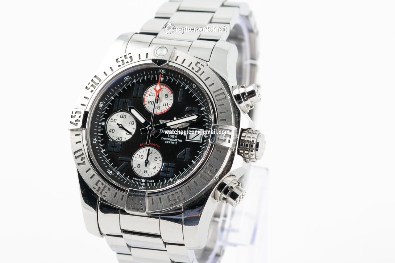 Breitling Avenger II Mens watch Unisex Automatic Steel A1338111 4