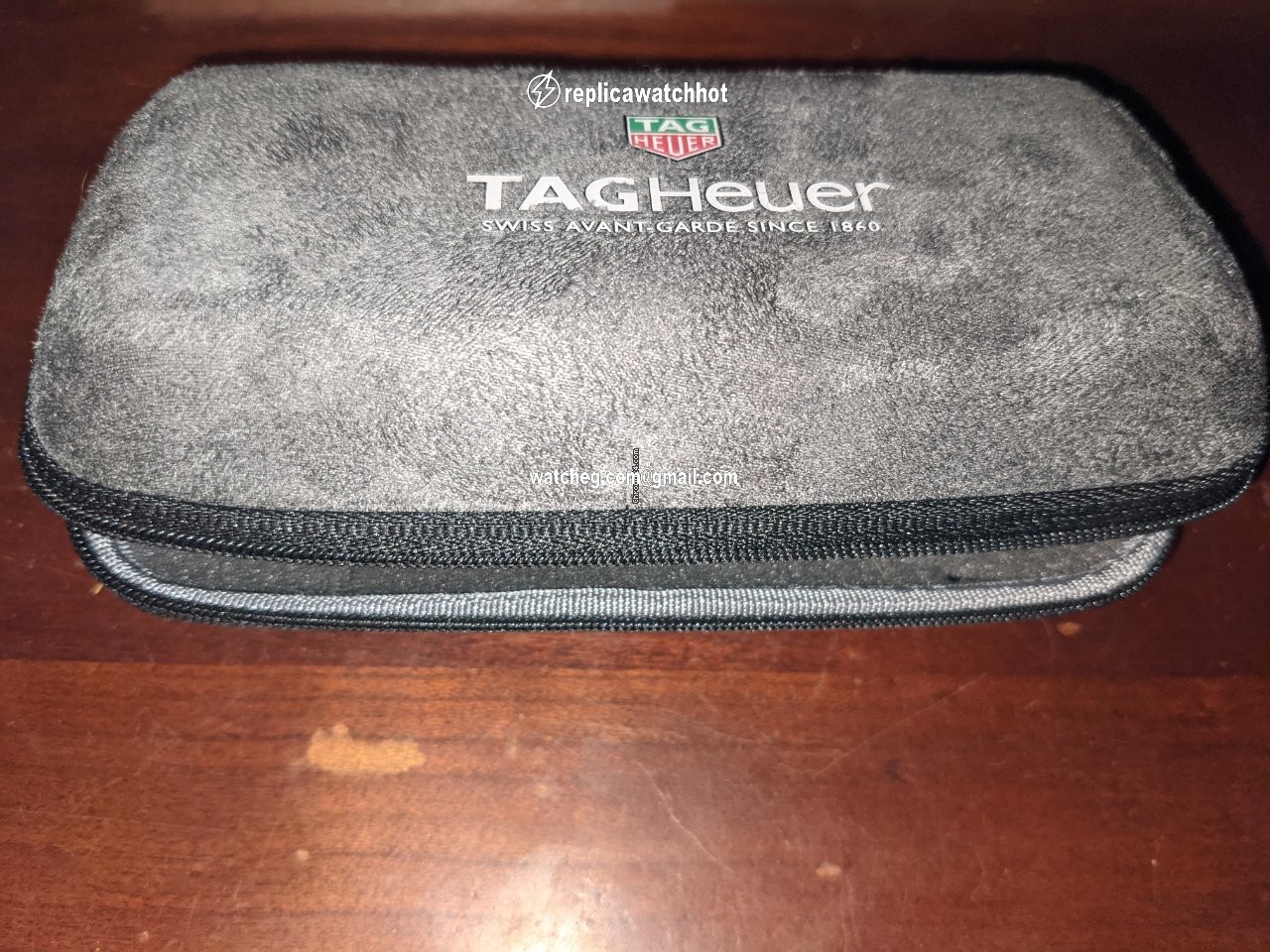 TAG Heuer Mens watch Unisex Quartz Newly Overhauled 4
