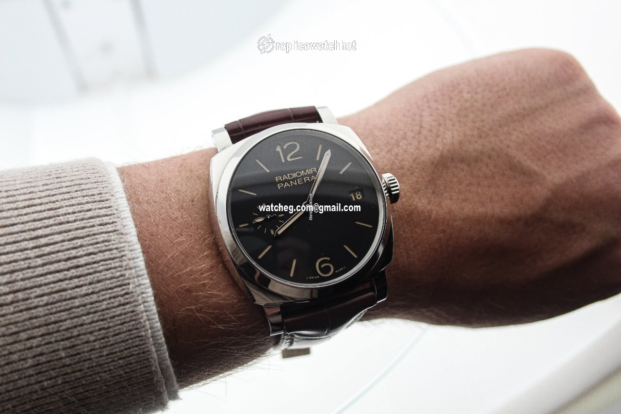 Panerai Special Editions Mens watch Unisex Manual winding Steel PAM 00662 4