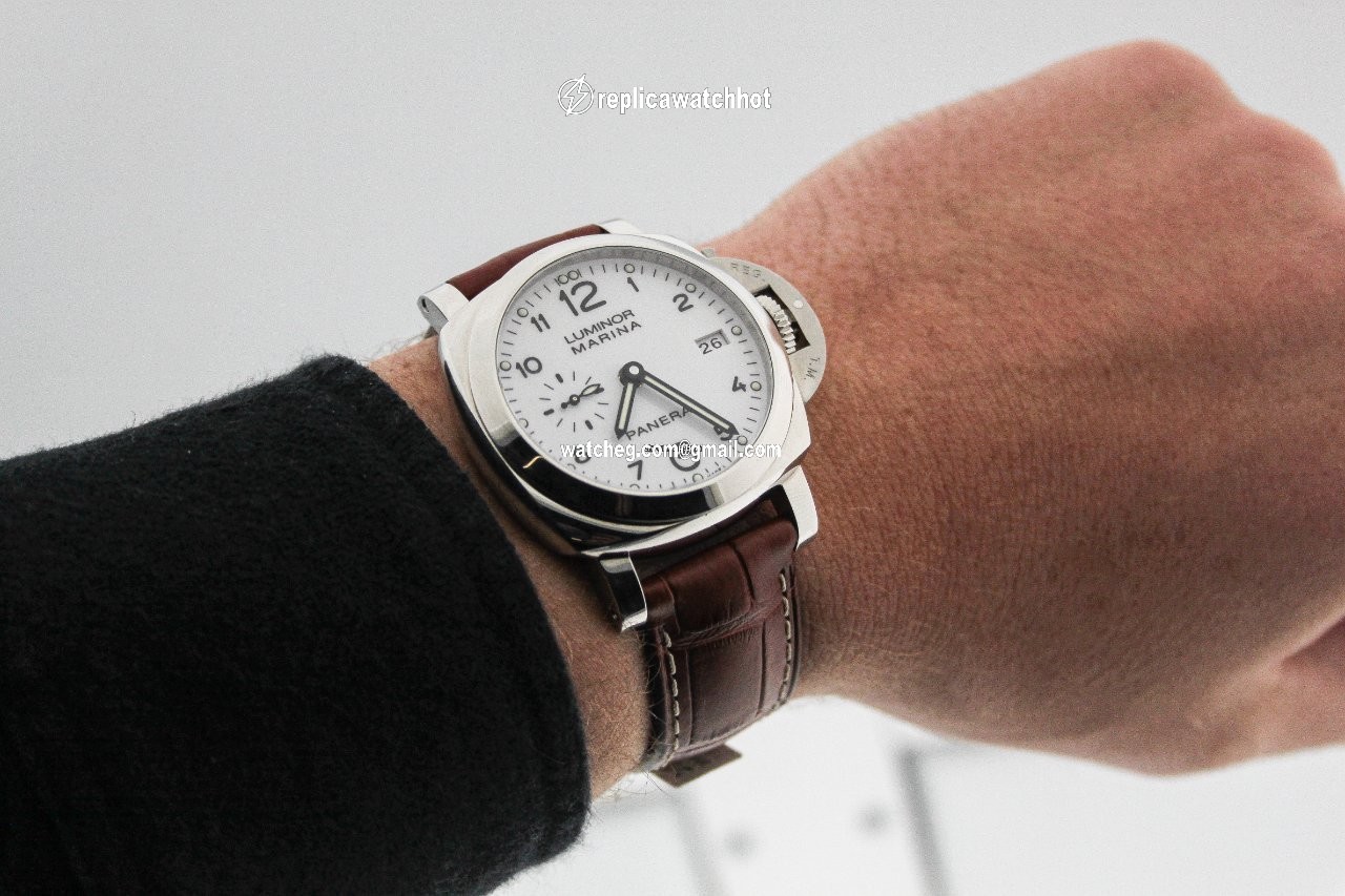 Panerai Luminor Marina Mens watch Unisex Automatic Steel PAM 00113 4