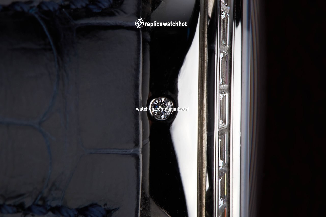 Patek Philippe Annual Calendar Chronograph Mens watch Unisex Automatic Platinum 5961P-001 4