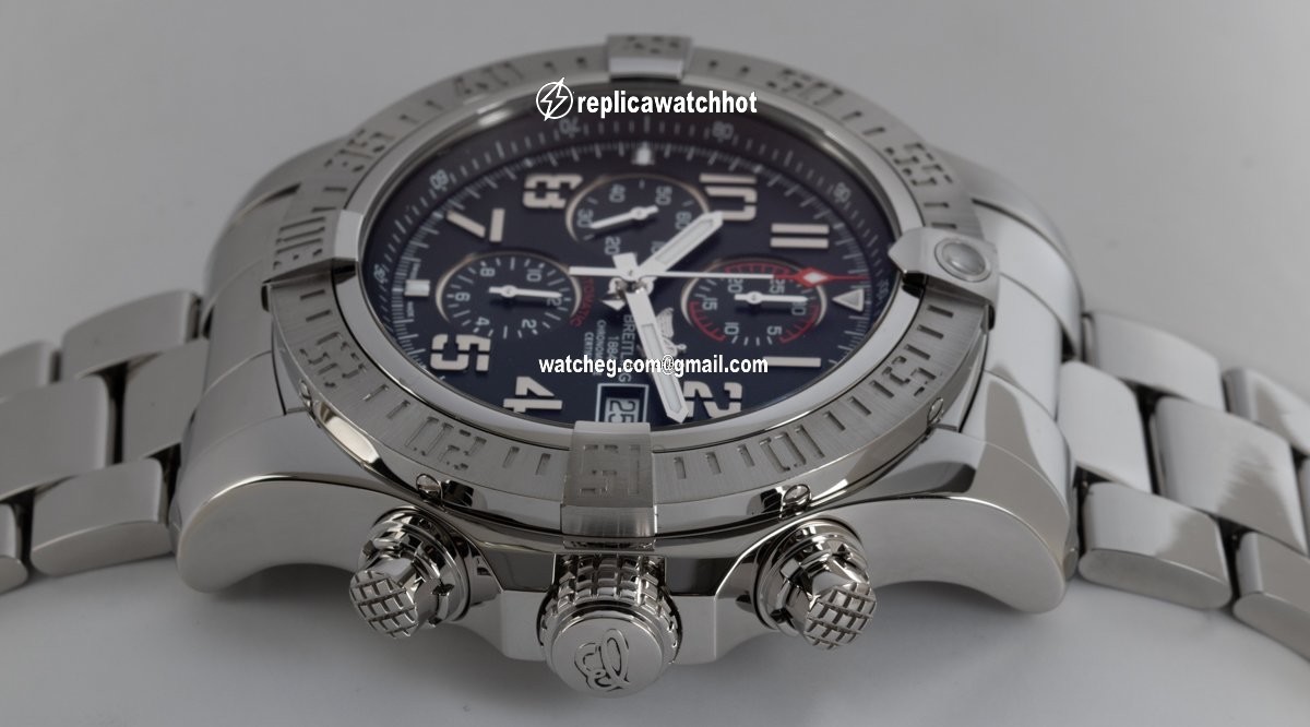 Breitling Super Avenger II Mens watch Unisex Automatic Steel A1337111 BC28-168A 4